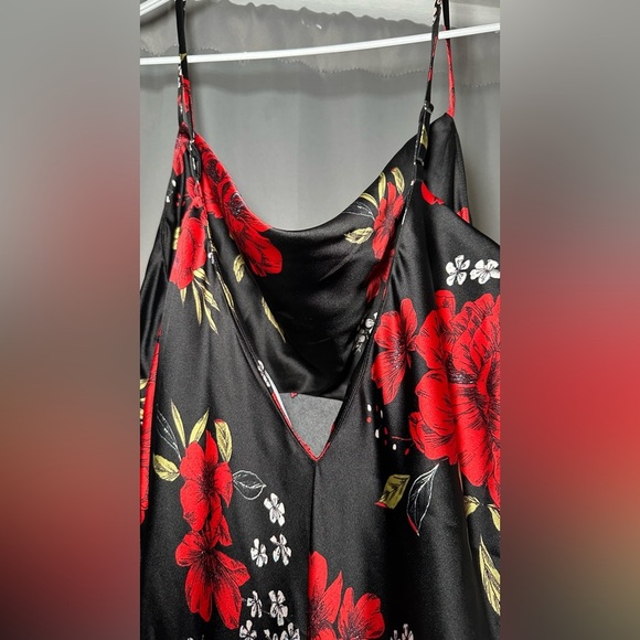 Lulus Romantic Black Floral Print Satin Cowl Neck Wedding Guest Maxi Dress M - Picture 13 of 16